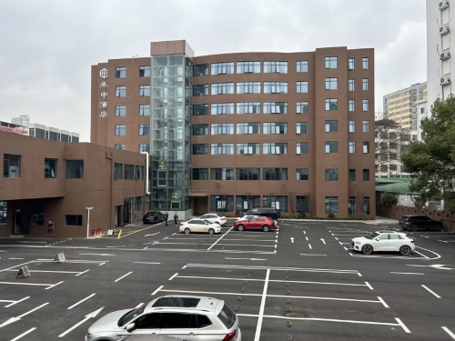 吉安米中酒店