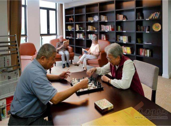 喊话《都挺好》苏大强：机构养老了解一下？